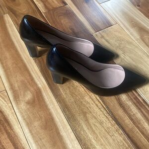 NWT Cole Haan Mylah pump. Size 5.5